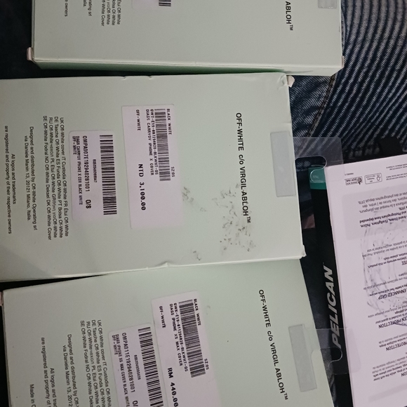 Off white cell phone cases iPhone x and iPhone xs max - Picture 2 of 2